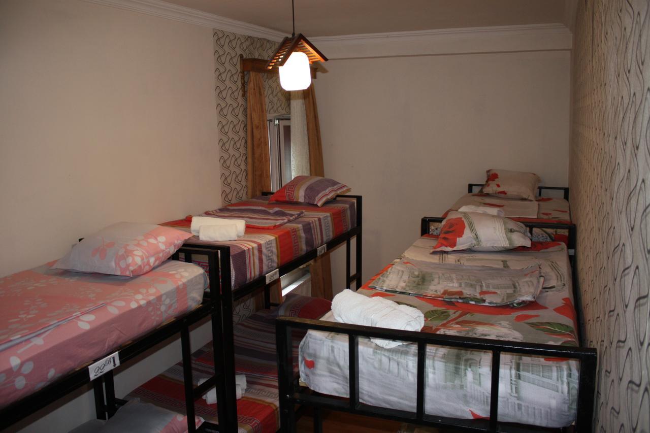 Holiday House Batumi Exterior photo